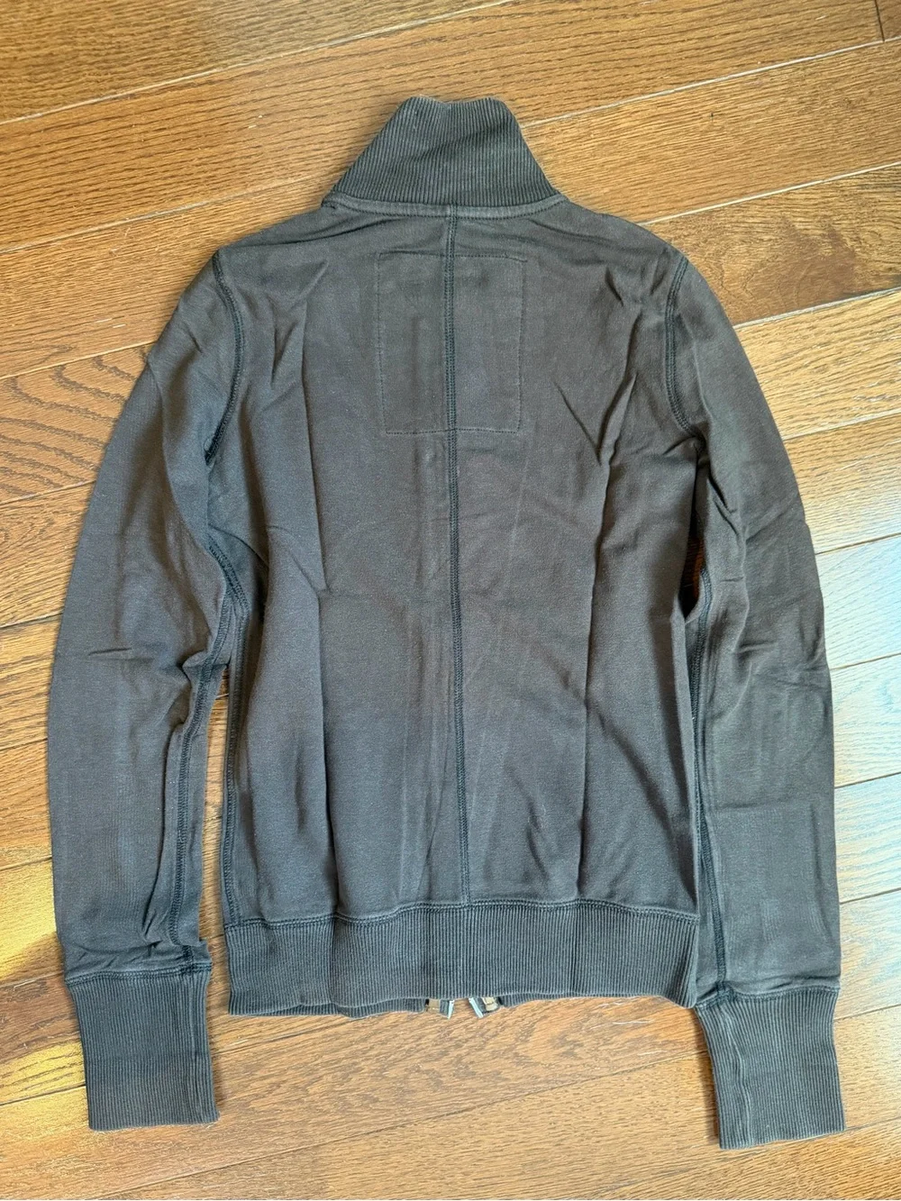 Women’s Abercrombie & Fitch Brown Full-Zip Hoodie. Size Medium.